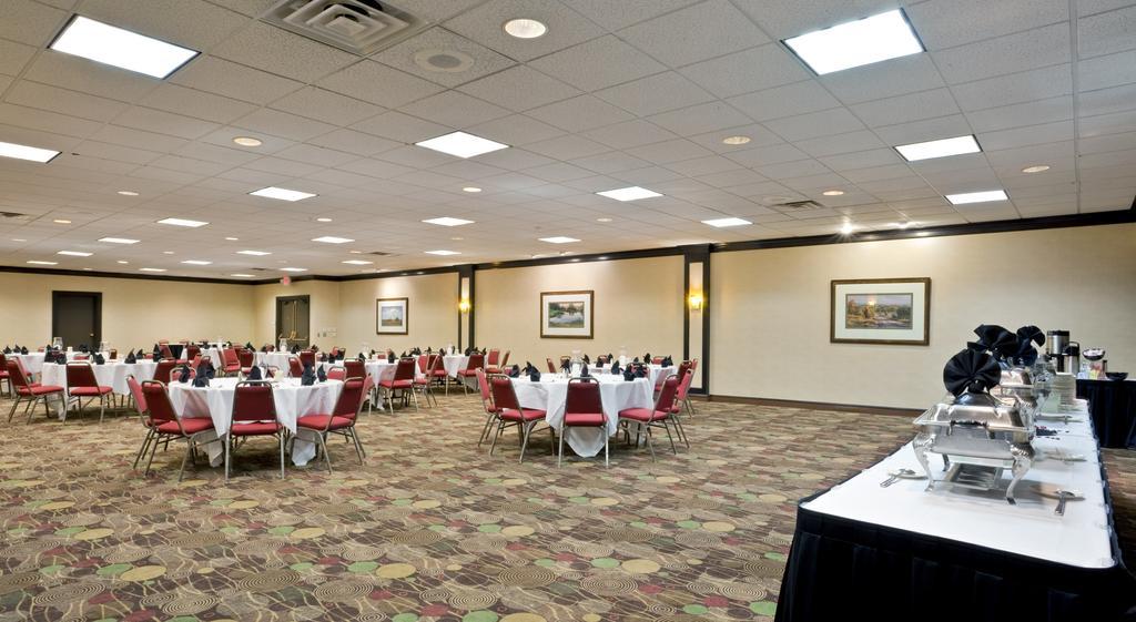 Holiday Inn Olathe Medical Center Restaurant billede