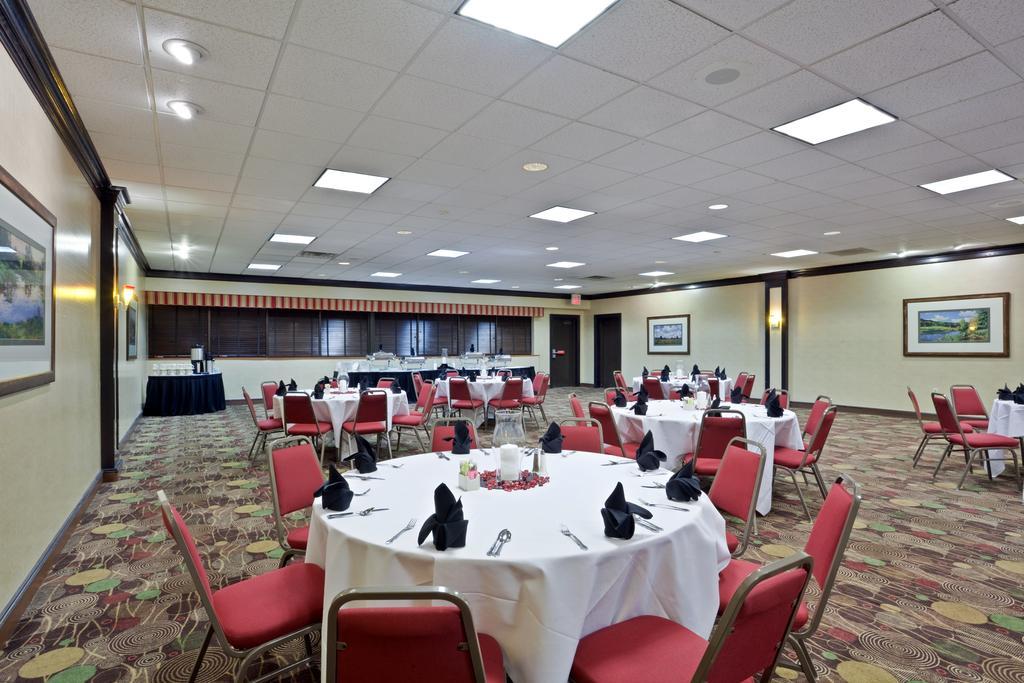 Holiday Inn Olathe Medical Center Restaurant billede